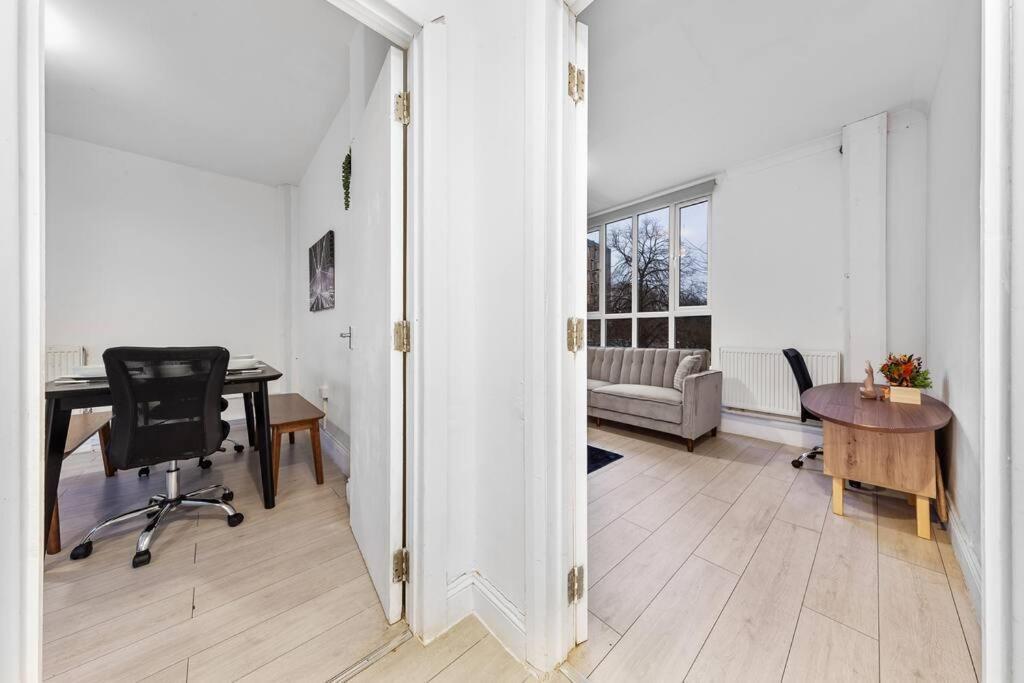 Апартаменты Near Kings Cross Sleep 12 Sp7 Лондон