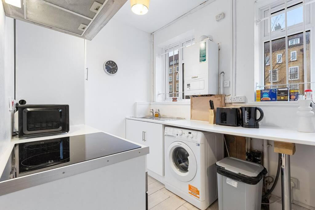 Апартаменты Near Kings Cross Sleep 12 Sp7