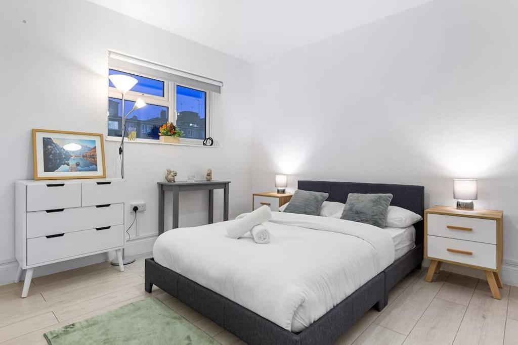 Апартаменты Near Kings Cross Sleep 12 Sp7